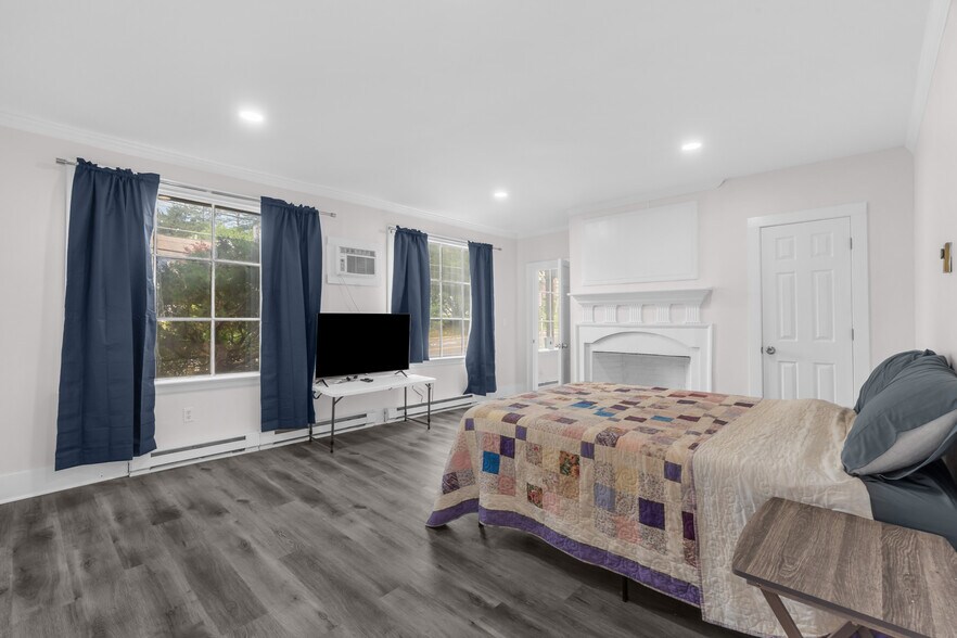 More Photos Of 26 John Ringo Rd, Ringoes Apartments For Sale