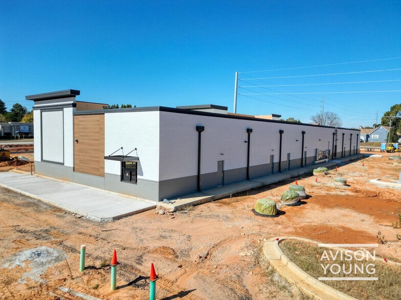 More Photos Of 3493 Highway 155 and Frog rd, Locust Grove Storefront For Sale
