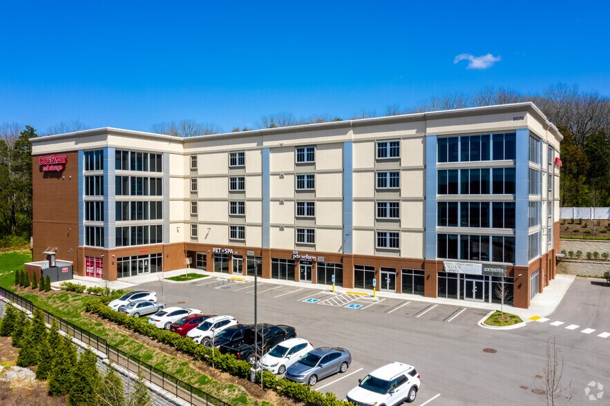 More Photos Of 5070 Carothers Pky, Franklin Self Storage For Lease