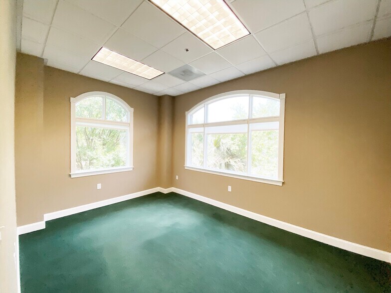 More Photos Of 1124 Park West Blvd, Mount Pleasant Office For Lease