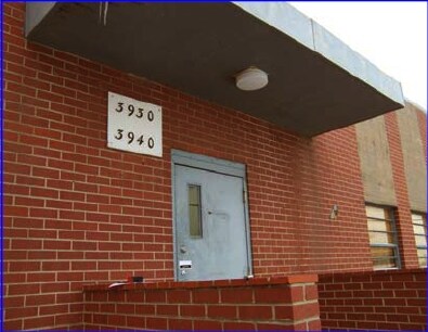 More Photos Of 3930-3940 Holly St, Denver Warehouse For Lease