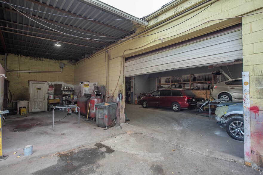 More Photos Of 2838 Bladensburg Rd NE, Washington Service For Lease