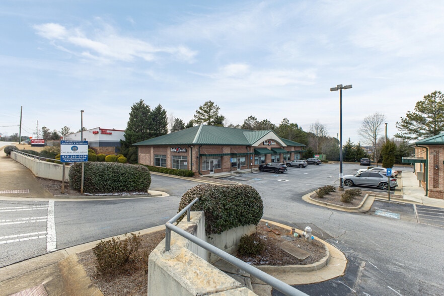 More Photos Of 45 Old Peachtree Rd NE, Suwanee General Retail For Lease