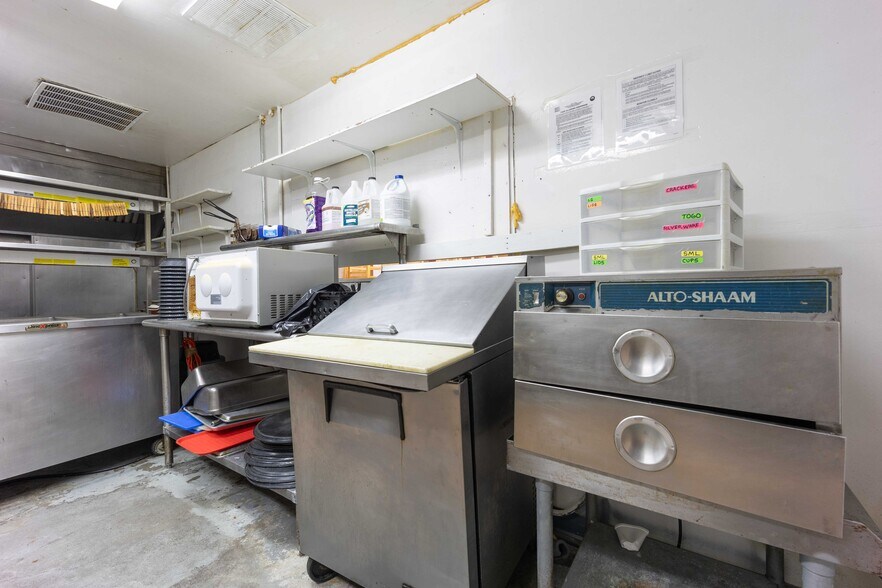 More Photos Of , Live Oak Unknown For Sale