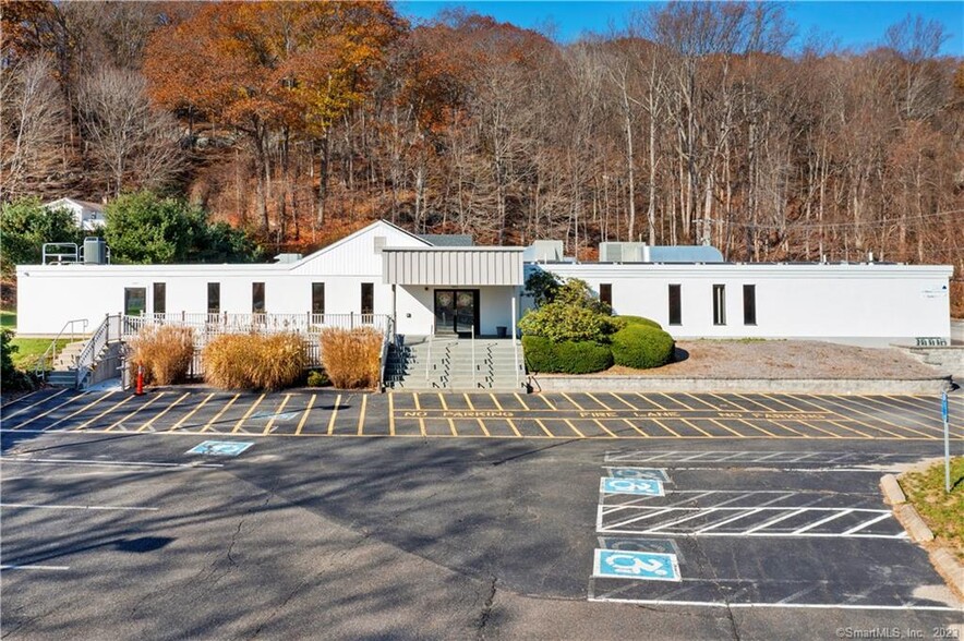 Primary Photo Of 192 Westbrook Rd, Essex Medical For Lease