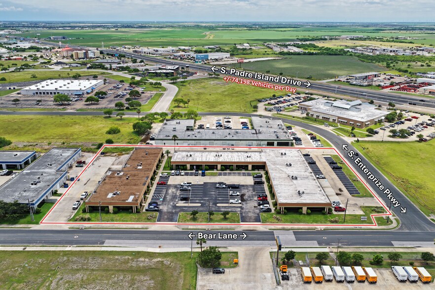More Photos Of 5541 Bear Ln, Corpus Christi Flex For Sale