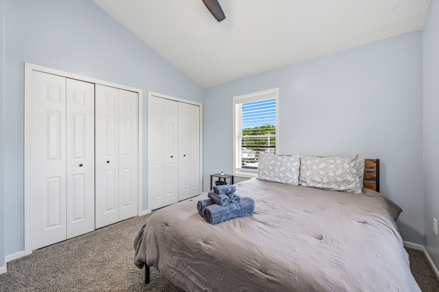 More Photos Of 5214 Old Lake Rd, Geneva Apartments For Sale