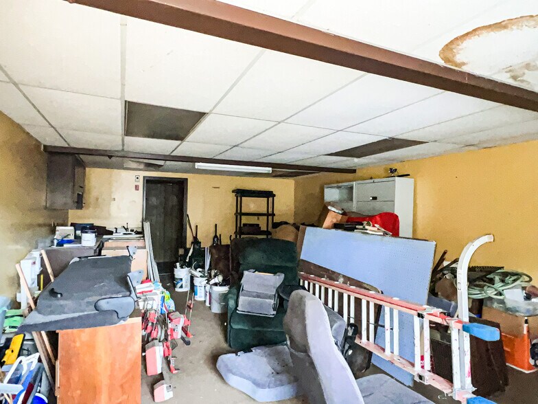 More Photos Of 217 Barre Paxton Rd, Rutland Storefront Retail Office For Sale