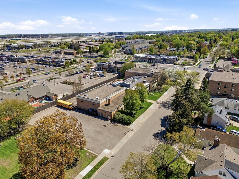 More Photos Of 6541 16TH Ave S, Richfield Schools For Lease