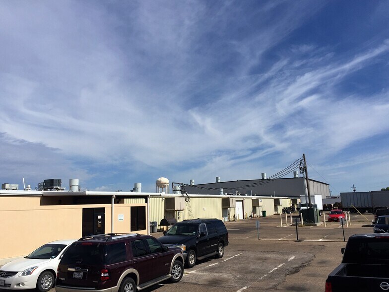 More Photos Of 421 E 34th St SE, Amarillo Industrial For Sale