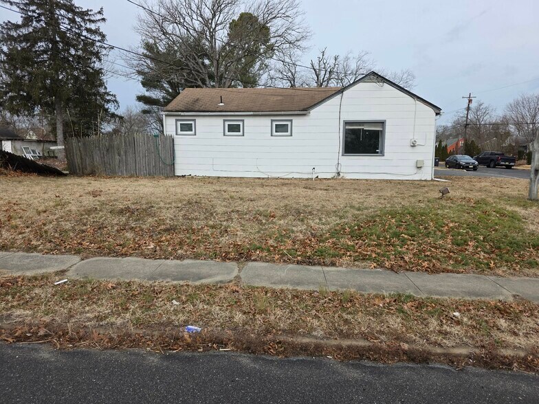 More Photos Of 1 Camac Ave, Mays Landing Freestanding For Sale