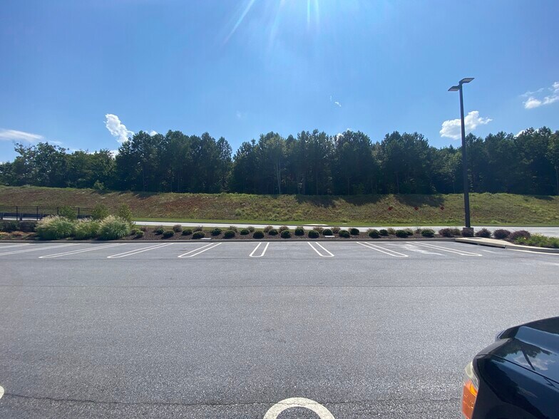 More Photos Of Charles Hardy Pkwy, Dallas Land For Sale