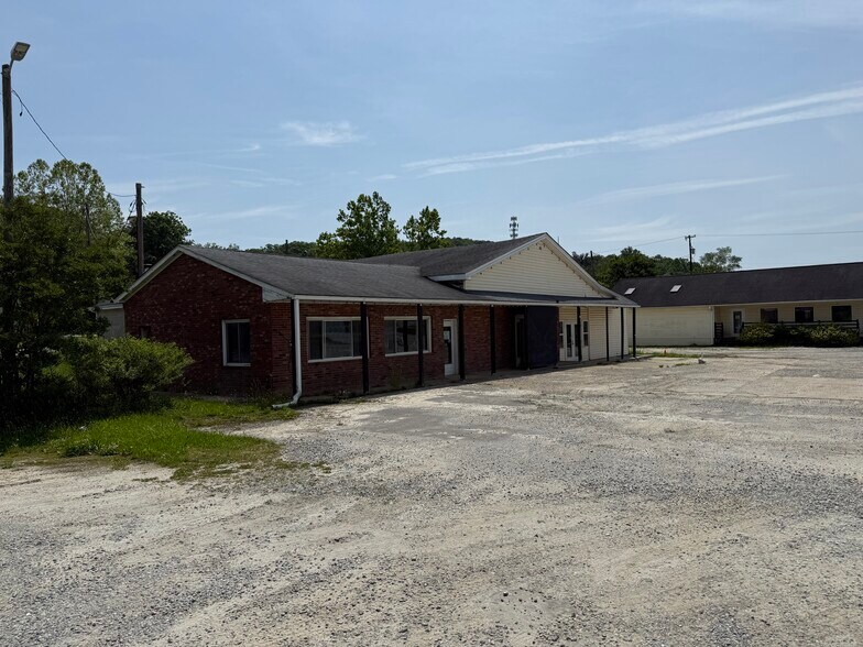More Photos Of 5426 Asheville Hwy, Hendersonville Convenience Store For Sale