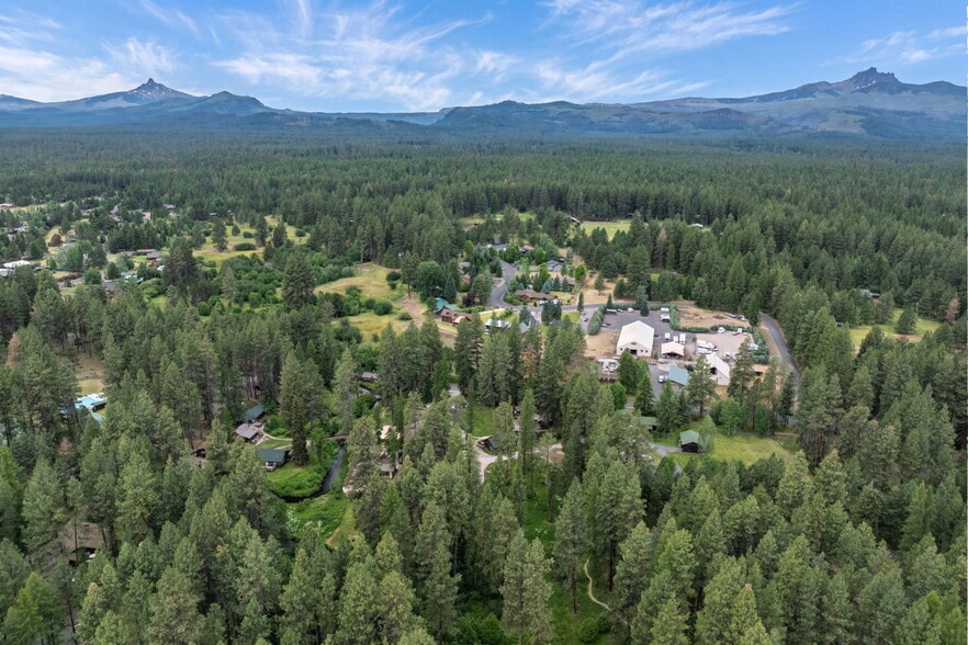 More Photos Of 13375 SW Forest Service Rd, Camp Sherman Hotel For Sale