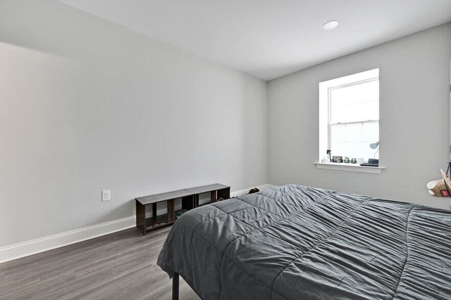 More Photos Of 236 W Market St, Jonestown Multifamily For Sale