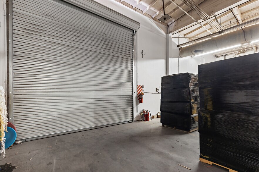 More Photos Of 7200-7240 Adams St & Texaco Ave, Paramount Warehouse For Sale
