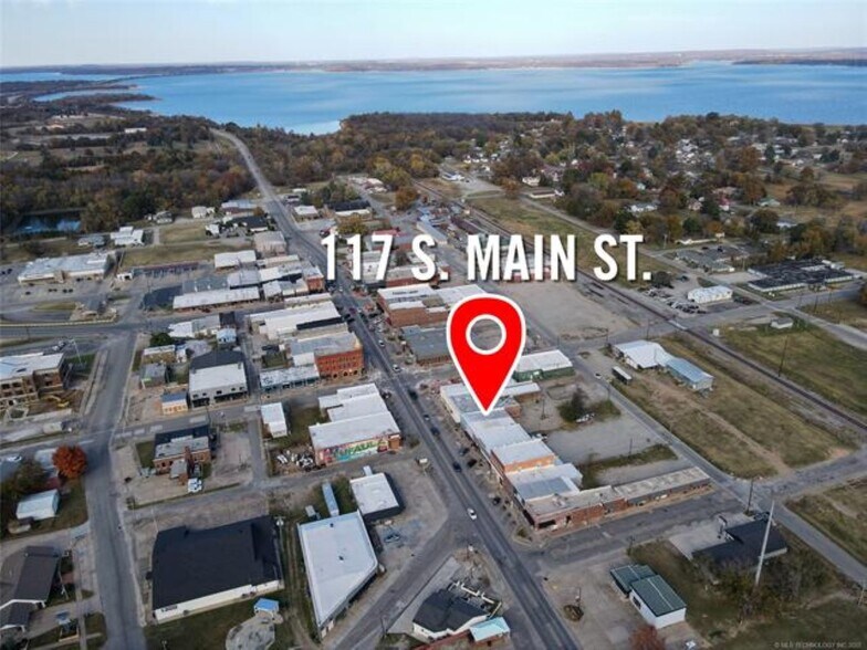 More Photos Of 111-117 S Main St, Eufaula Office For Sale