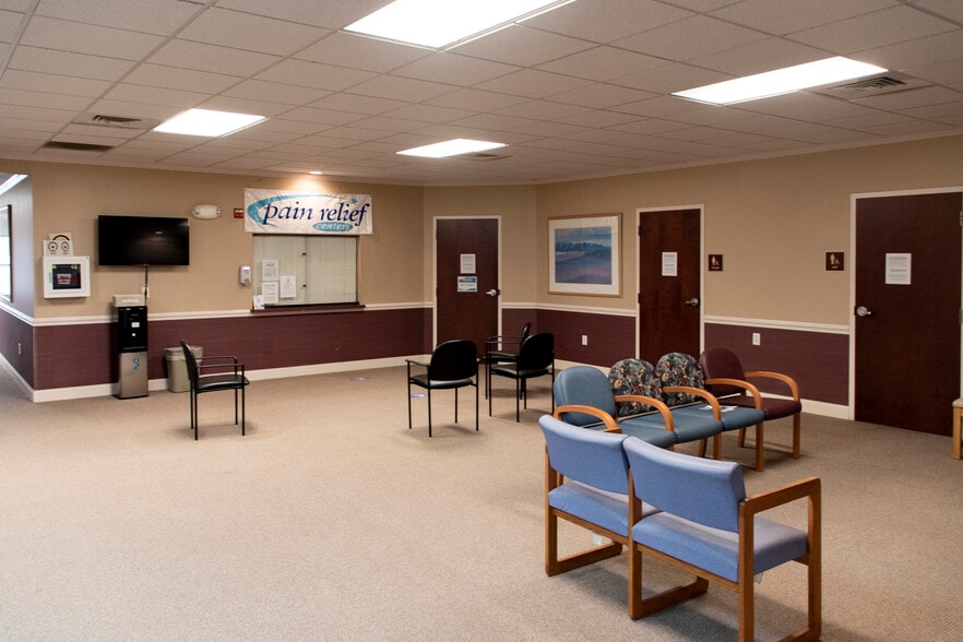 More Photos Of 1035 Lincolnton Rd, Salisbury Medical For Sale