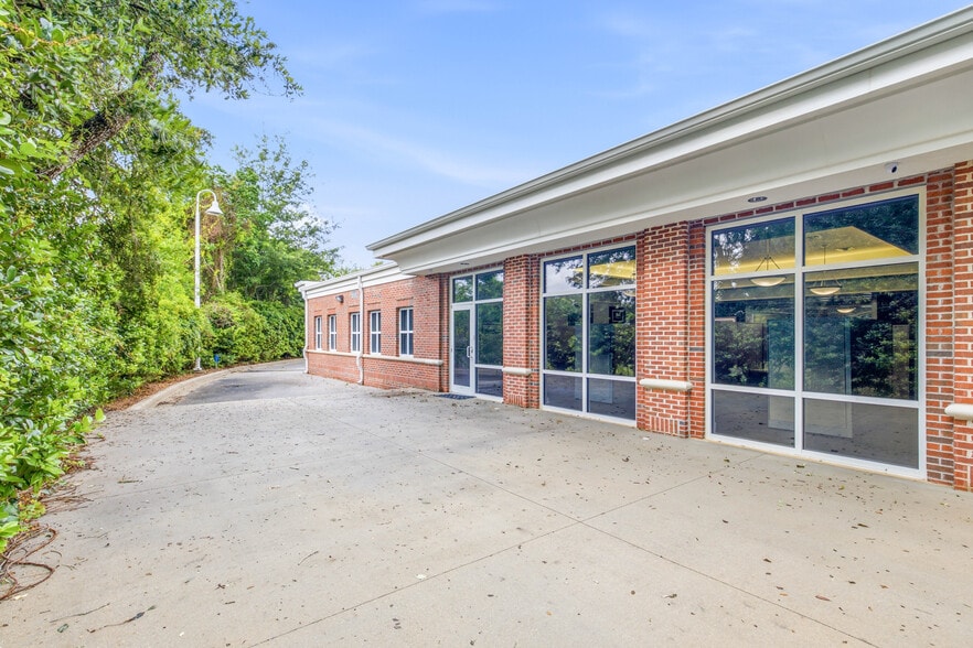 More Photos Of 5784 Chumuckla Hwy, Pace Freestanding For Lease