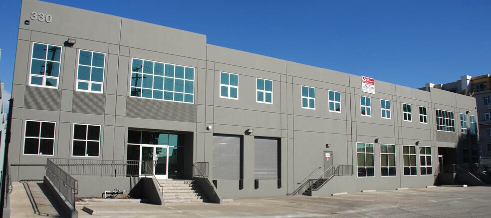 Primary Photo Of 330 S Alameda St, Los Angeles Light Manufacturing For Lease
