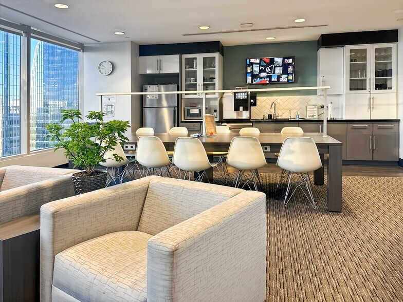 More Photos Of 421 7th Ave SW, Calgary Coworking Space
