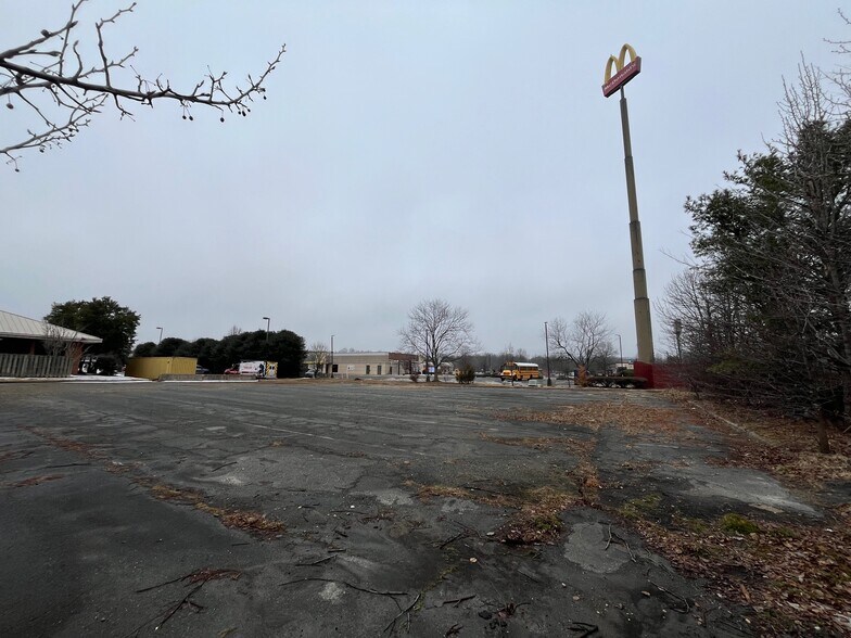 More Photos Of 4904 Southpoint Pky, Fredericksburg Land For Lease