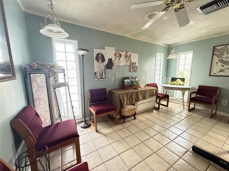 More Photos Of 1631 W Bay Dr, Largo Unknown For Lease