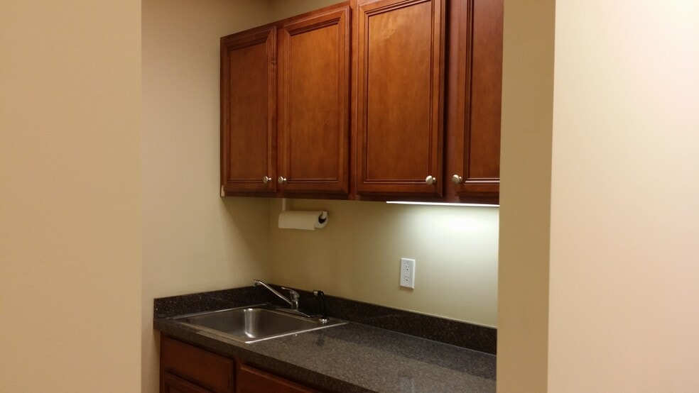 More Photos Of 3855 Shallowford Rd, Marietta Medical For Sale