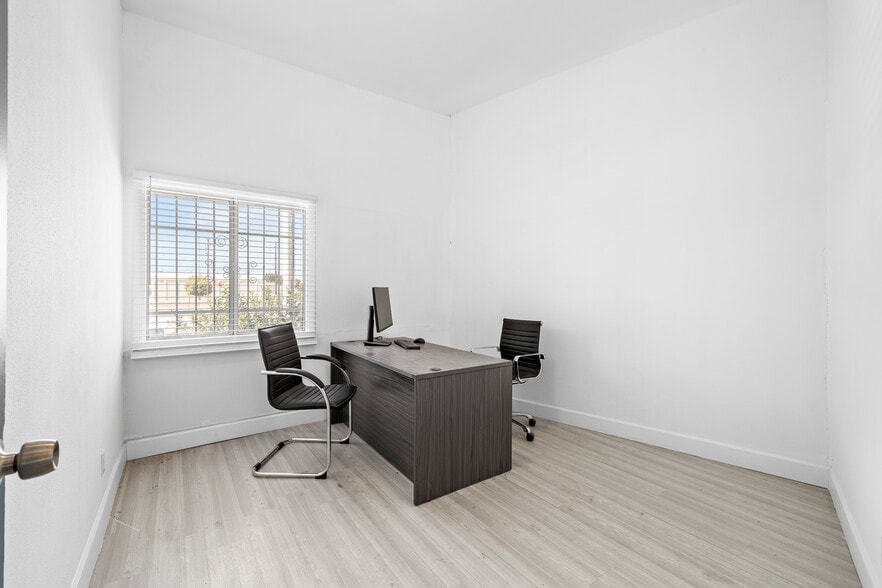 More Photos Of 5013-5017 Telegraph Rd, Los Angeles Light Manufacturing For Sale