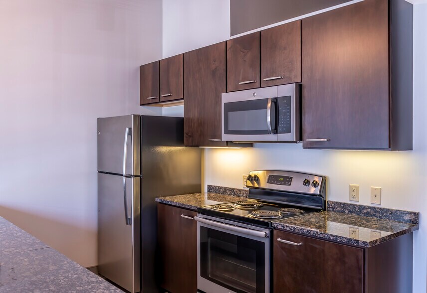 More Photos Of 804-808 Broadway St, Kansas City Apartments For Sale
