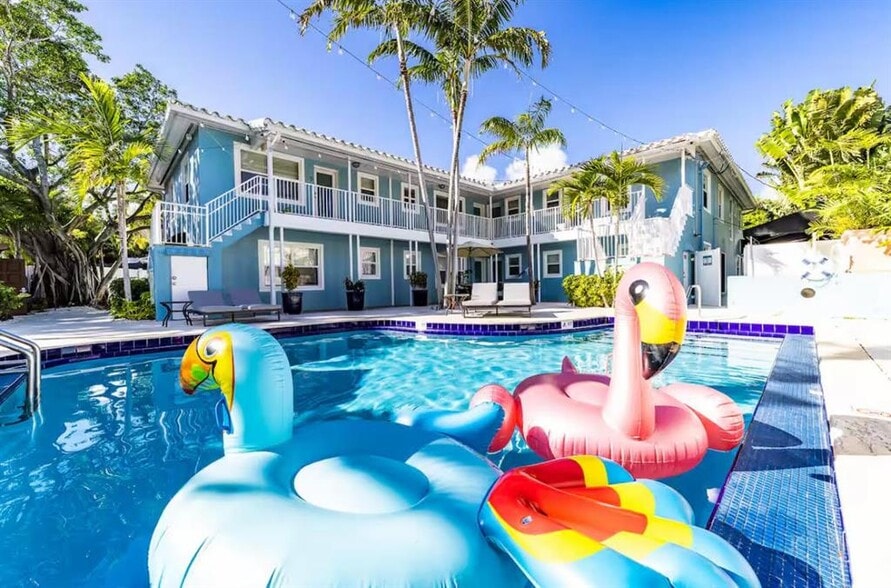 Primary Photo Of 2617 NE 13th Ct, Fort Lauderdale Apartments For Sale