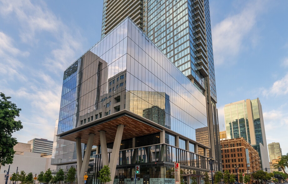 More Photos Of 1011 Union St, San Diego Office For Lease