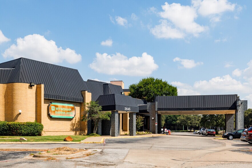 More Photos Of 2645 Lyndon B Johnson Fwy, Dallas Hotel For Sale