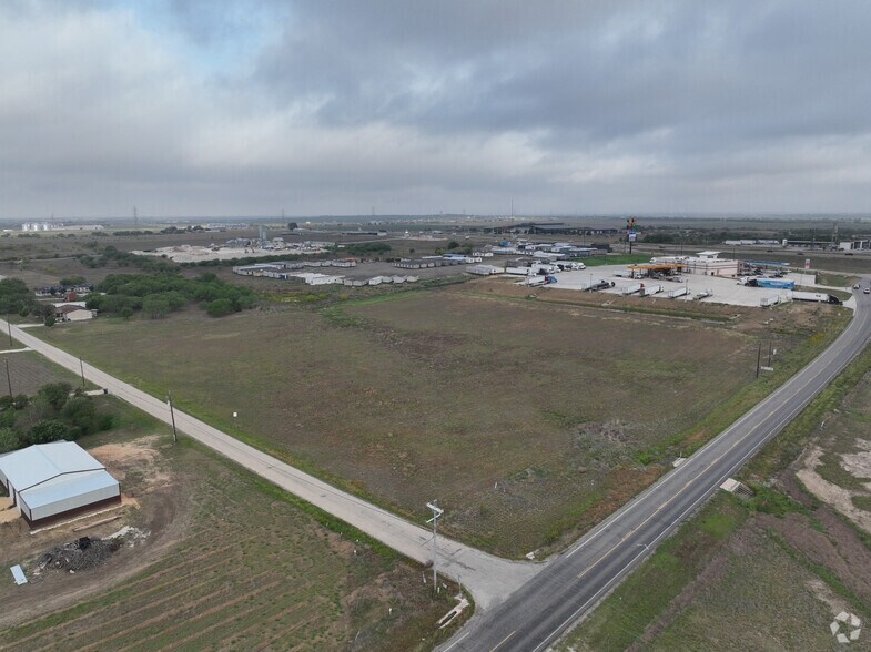 More Photos Of IH-10 E @ FM 775, Seguin Land For Sale
