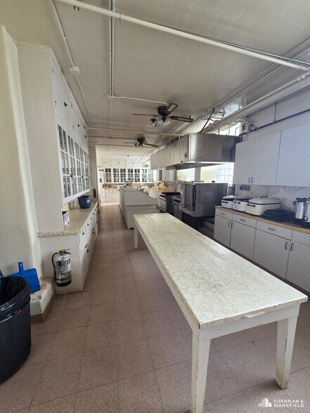 More Photos Of 501 W Pine St, Rawlins Specialty For Lease