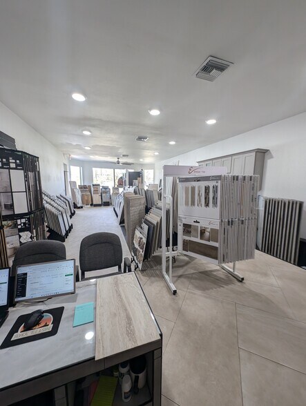 More Photos Of 1810 El Jobean Rd, Port Charlotte Freestanding For Lease