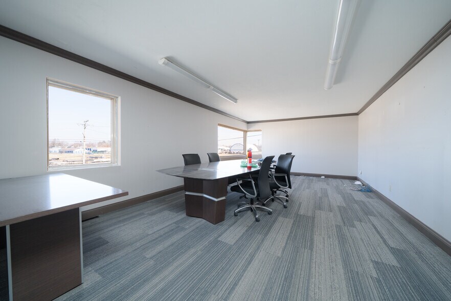 More Photos Of 1602 W 7th St, Owensboro Warehouse For Lease