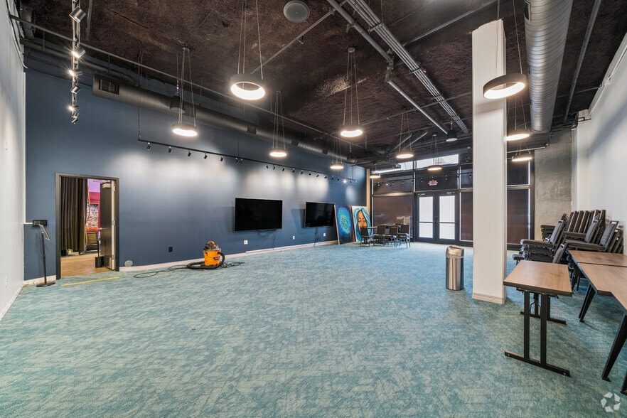 More Photos Of 2225 Telegraph Ave, Oakland Hotel For Sale