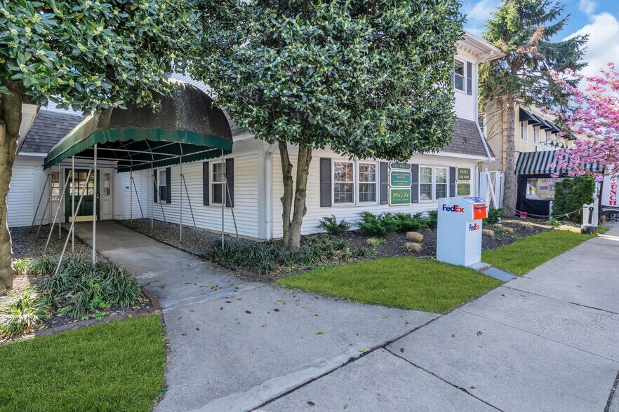 More Photos Of 800 The Plaza, Sea Girt Office For Sale