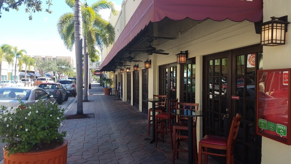 More Photos Of 717-719 Lake Ave, Lake Worth Restaurant For Lease