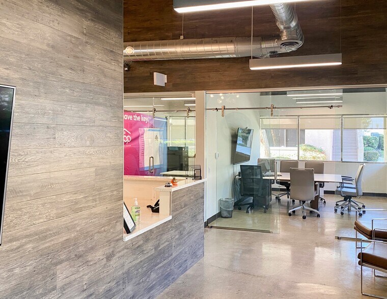 More Photos Of 2932 Daimler St, Santa Ana Office For Lease