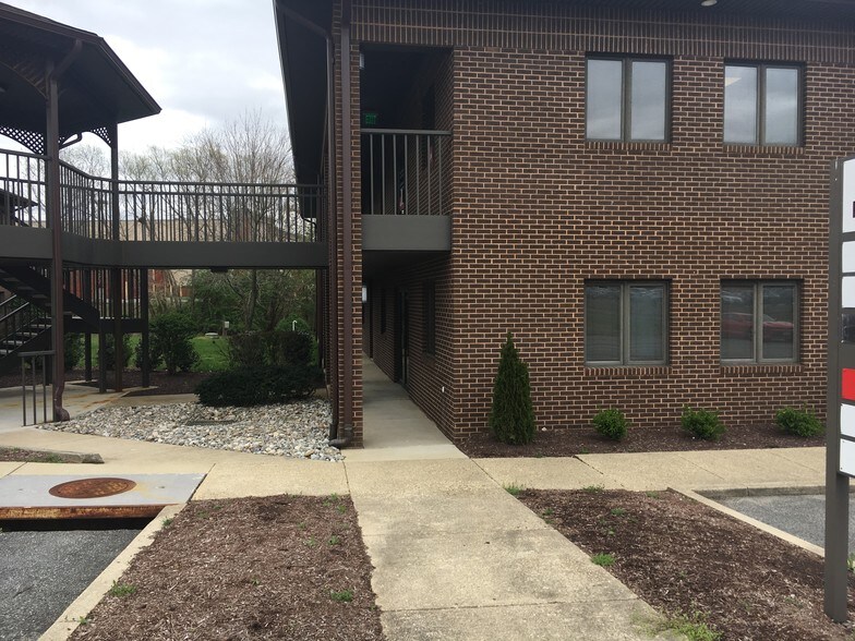 More Photos Of 3825 Leonardtown Rd, Waldorf Office For Lease