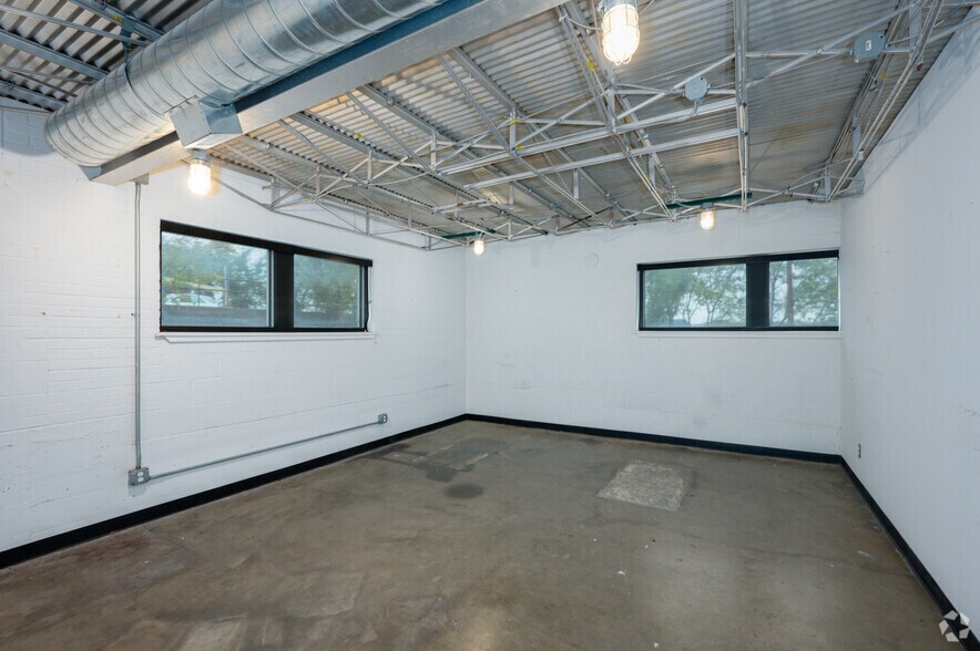 More Photos Of 2640 E Lancaster Ave, Fort Worth Religious Facility For Sale