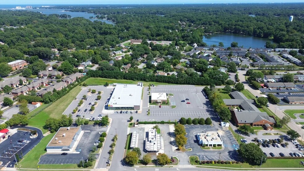 More Photos Of 1014 Independence Blvd, Virginia Beach Fast Food For Lease