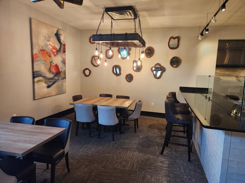 More Photos Of 250 Bordeaux Dr, Thomson General Retail For Sale