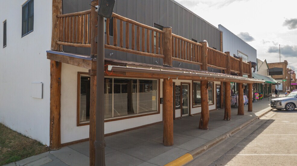 More Photos Of 632 Mount Rushmore Rd, Custer Specialty For Sale