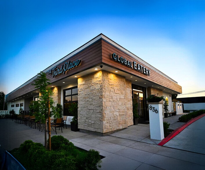 Primary Photo Of 836 Pollasky Ave, Clovis Restaurant For Lease