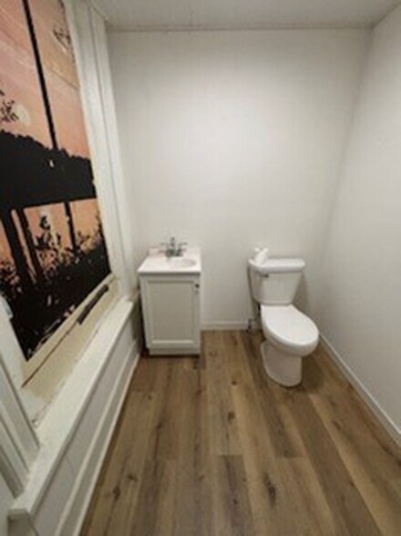 More Photos Of 15 N Main St, Three Rivers General Retail For Sale