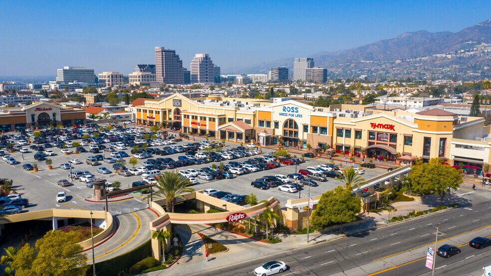 More Photos Of 249 N Glendale Ave, Glendale General Retail For Lease