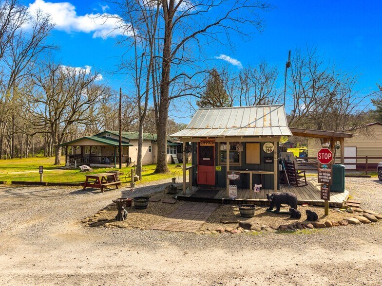 More Photos Of 141 Lower Bogard Rd, Newport Trailer Camper Park For Sale